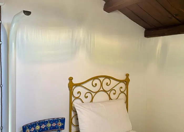 Cathedral\'S House